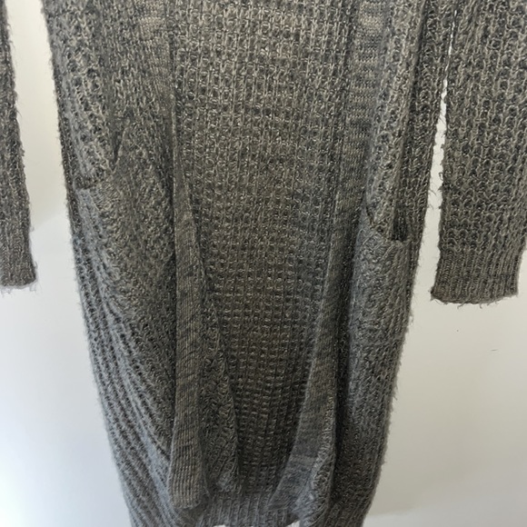 Long open front gary knit cardigan with pockets - Picture 3 of 4